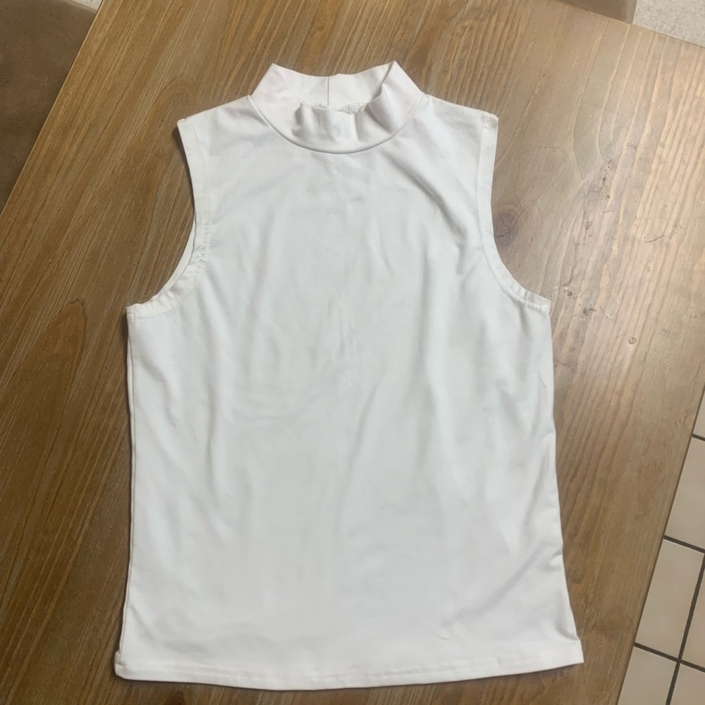 Size medium, - Picture 3 of 3